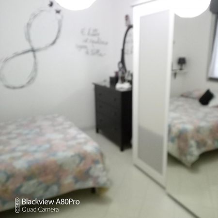 Hotel Rossyiva Minturno Zimmer foto